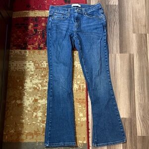 Levi women’s boot cut denim jeans size 6